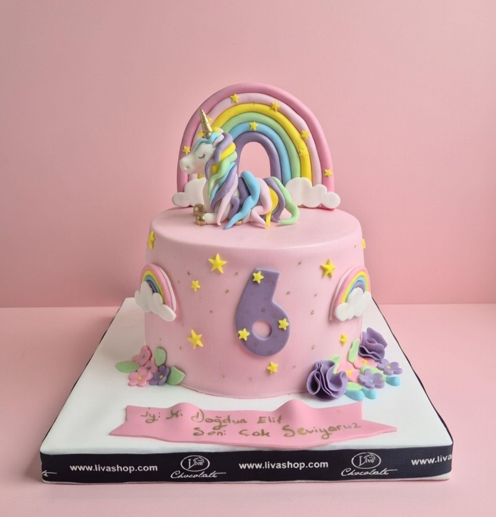 Unicorn'un Yıldızlı Bahçesi Özel Pasta