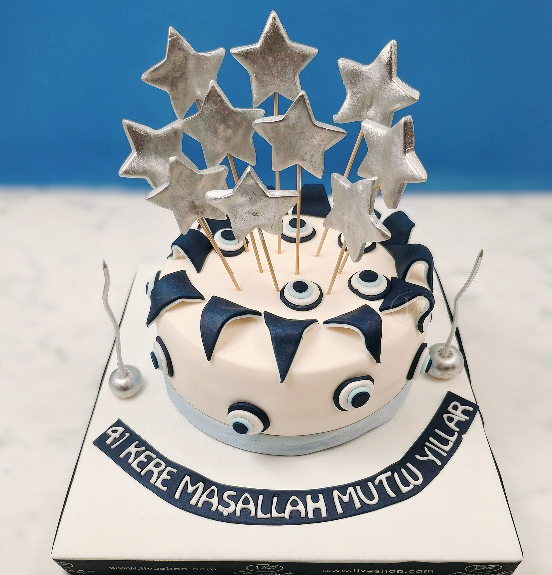 Yıldız Esintili Nazar Boncuğu Özel Pasta
