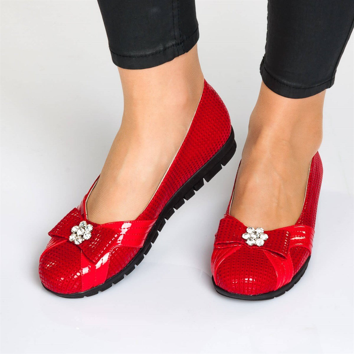 Kırmızı67, iriadam, 40 41 42 43 44 numara kadın sandalet terlik babet ayakkabı, büyük numara kadın sandalet babet terlik ayakkabı uygun fiyat kadın terlik sandalet babet, büyük numara kadın günlük sandalet terlik babet ayakkabı, büyük beden geniş kalıp kaliteli kadın bayan terlik sandalet babet ayakkabı,