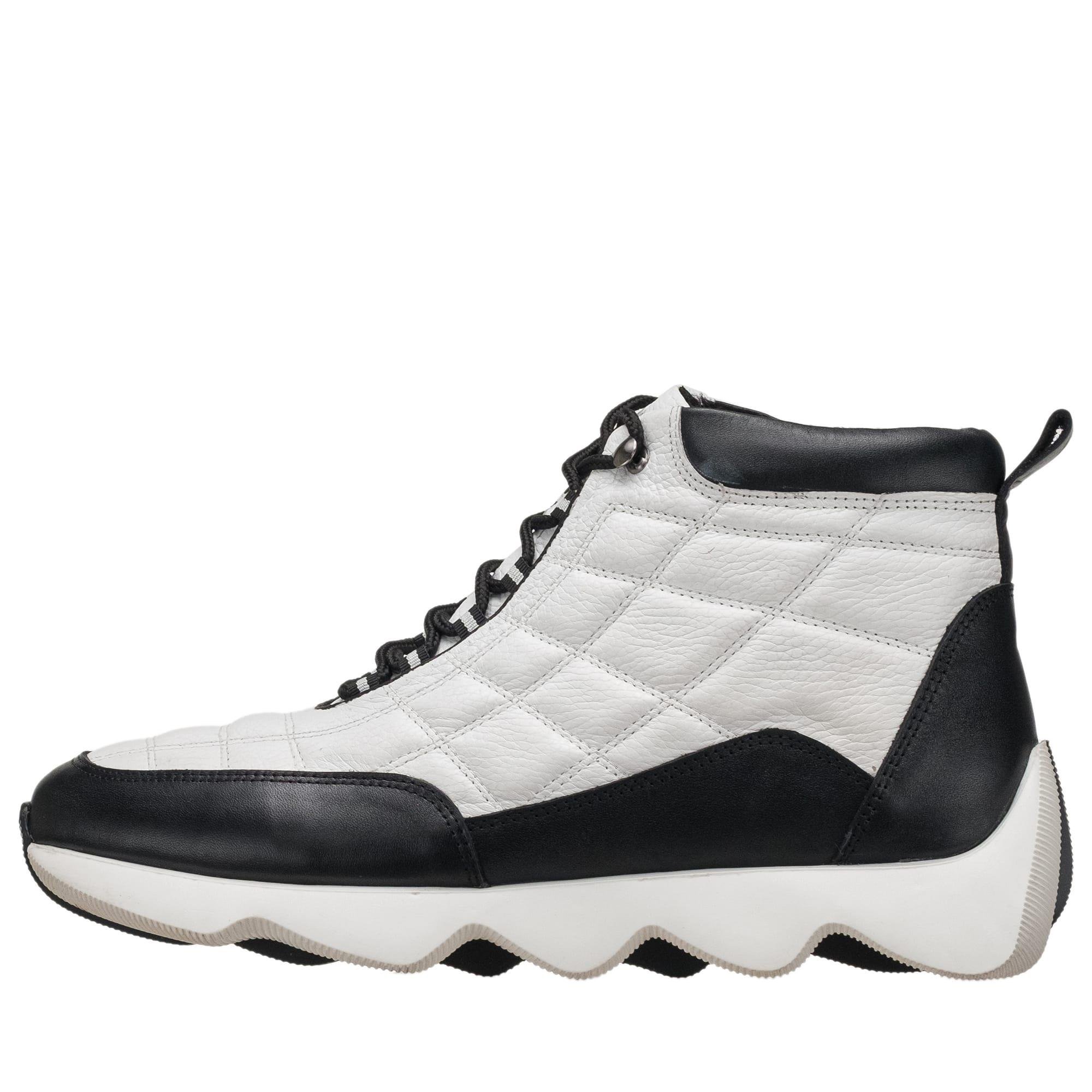 Beyaz Deri2, 45 46 47 48 49 50 numara erkek bot, deri kışlık ve su geçirmez büyük numara erkek bot, İriadam geniş kalıp kaliteli bot modelleri, uygun fiyat