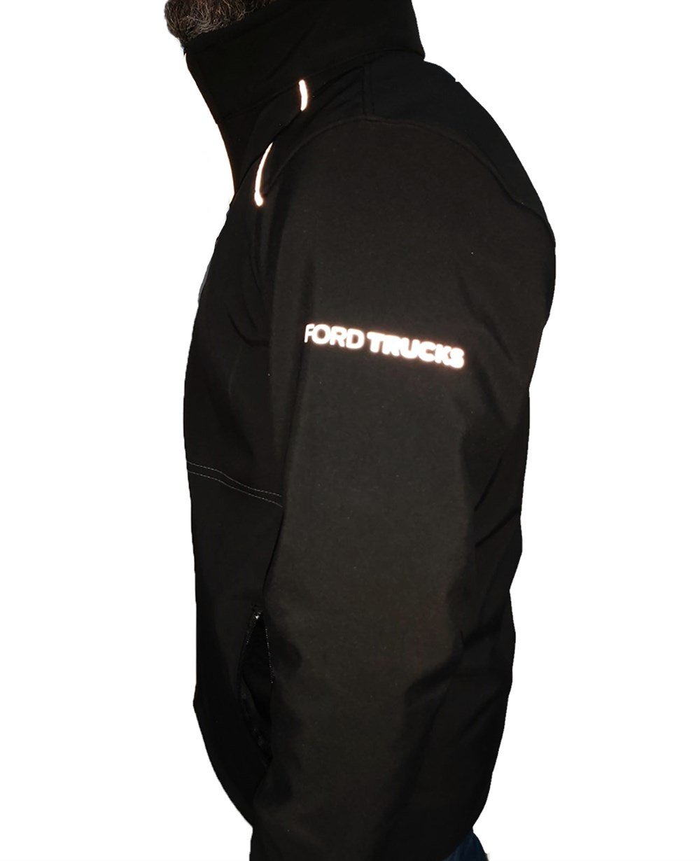 Reflektör Biyeli Softshell Ceket
