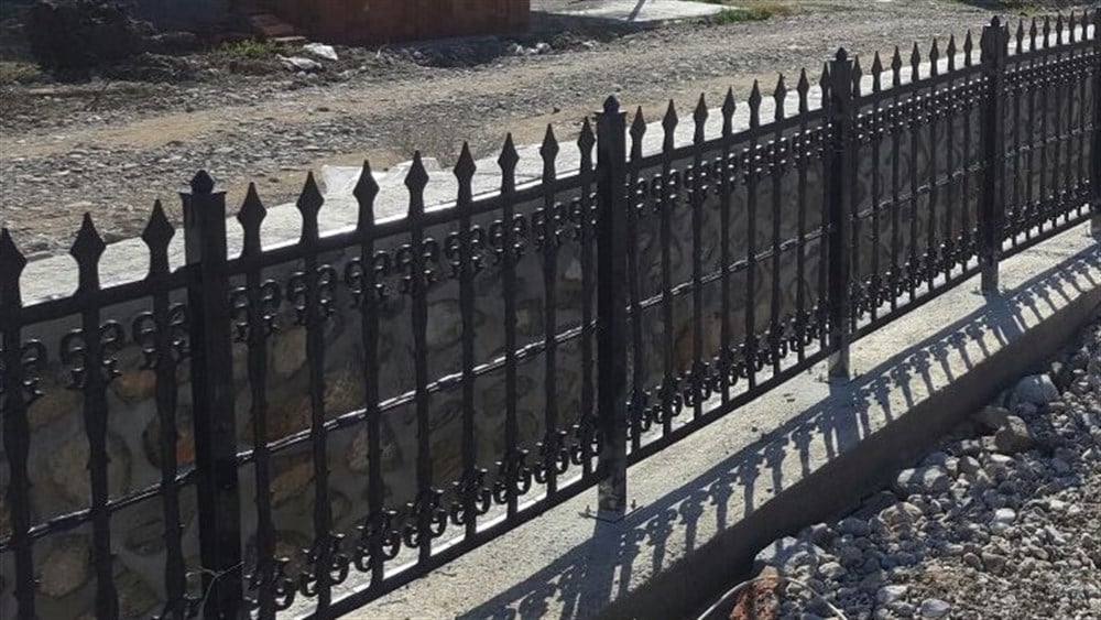 Plastik Ferforje Çit Takımı