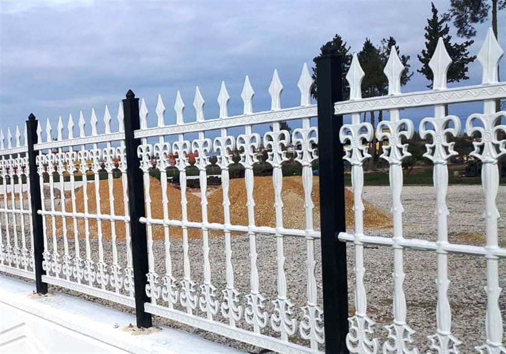 Plastik Ferforje Çit Takımı