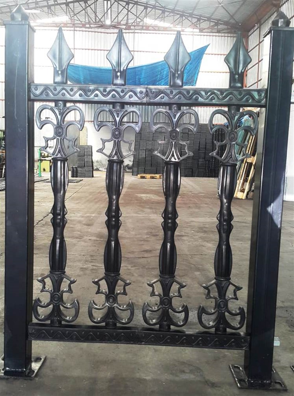 Plastik Ferforje Çit Takımı