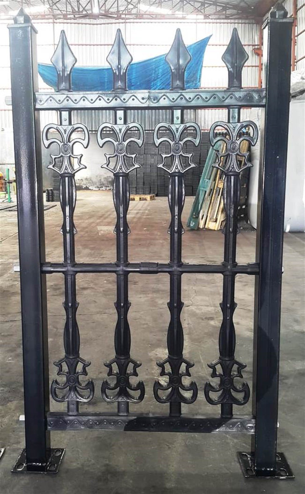 Plastik Ferforje Çit Takımı