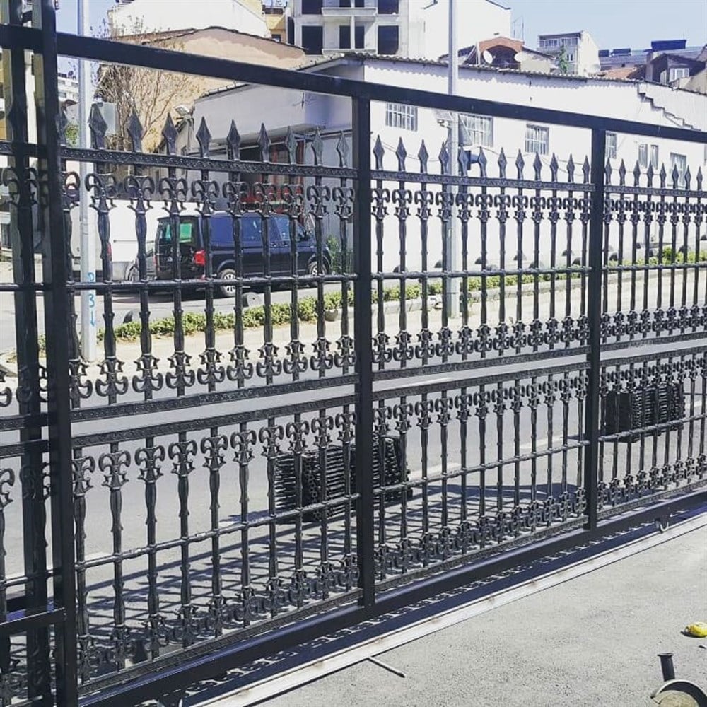 Plastik Ferforje Kapı