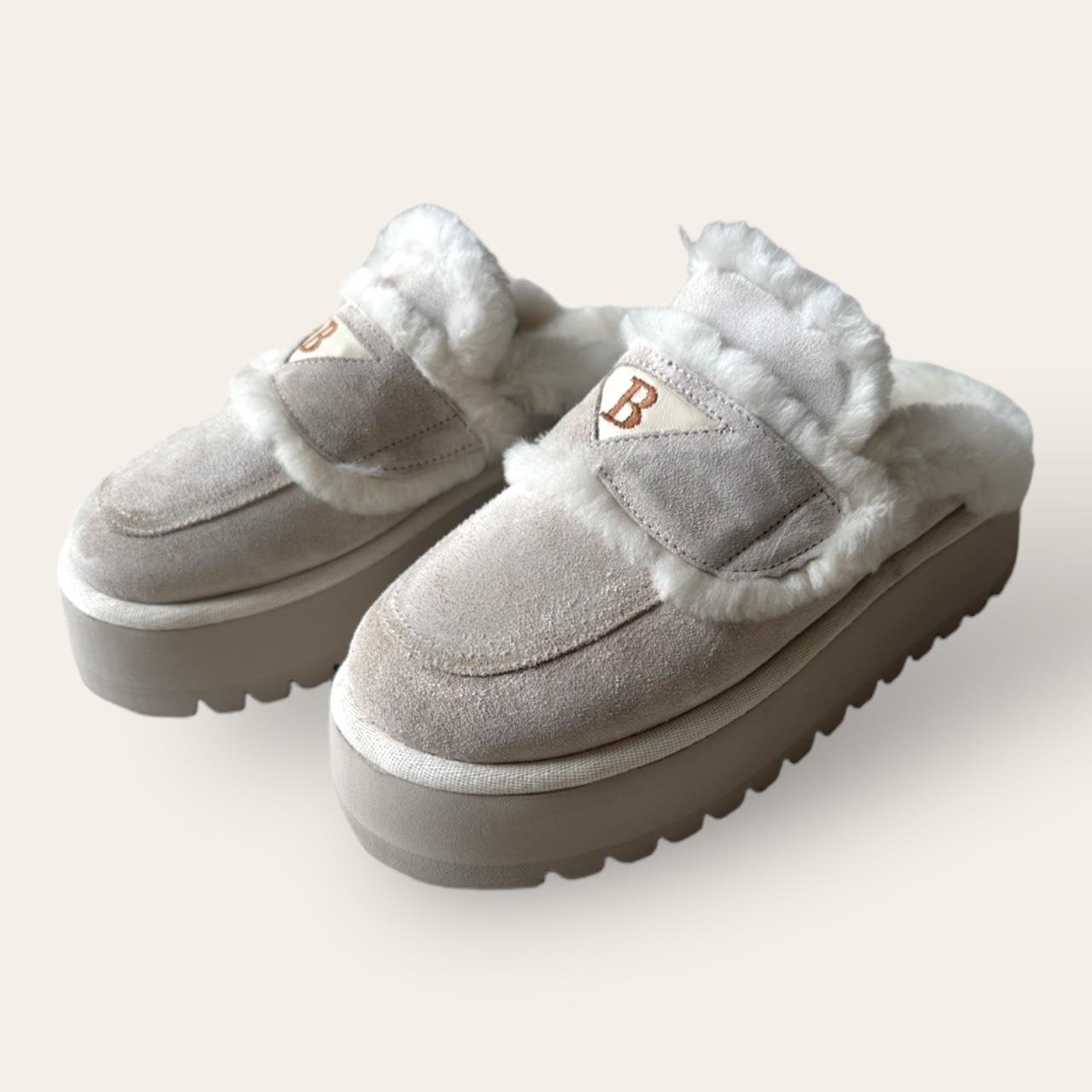 PERSONALIZED LOULOU OAT MILK SHEARLING  MULE XL 
