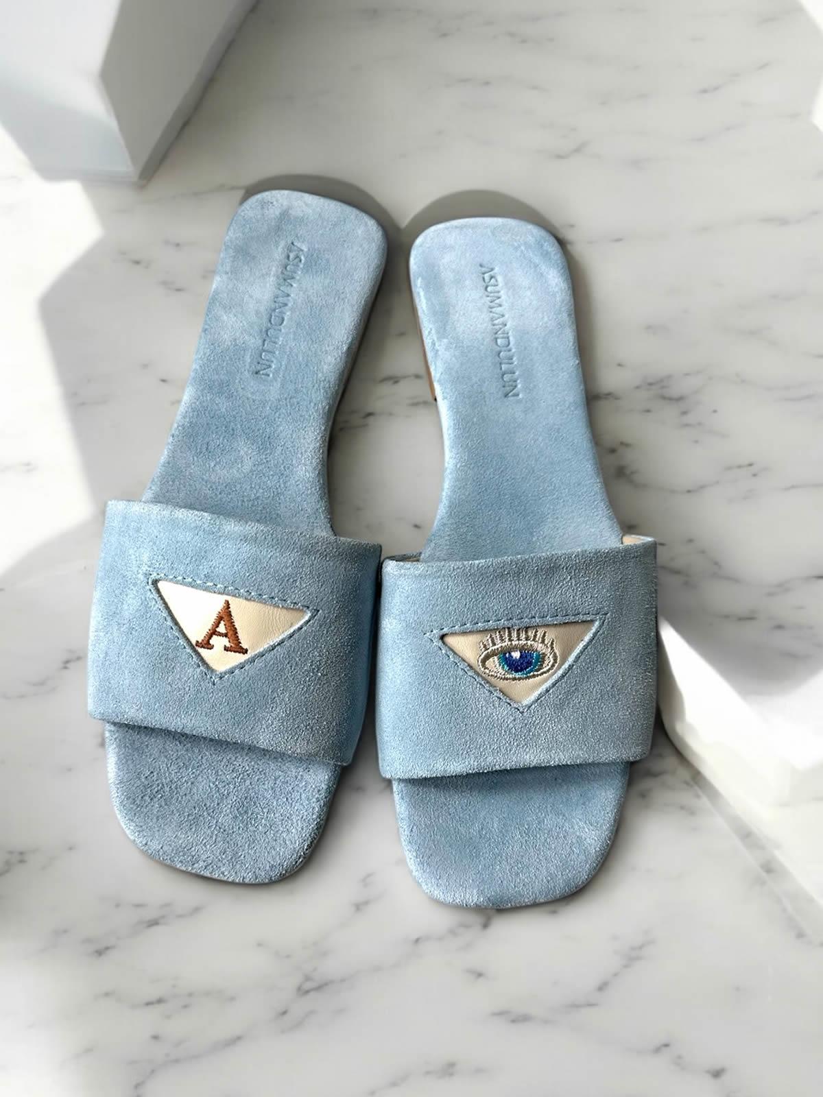 WAVY SUEDE BABY BLUE