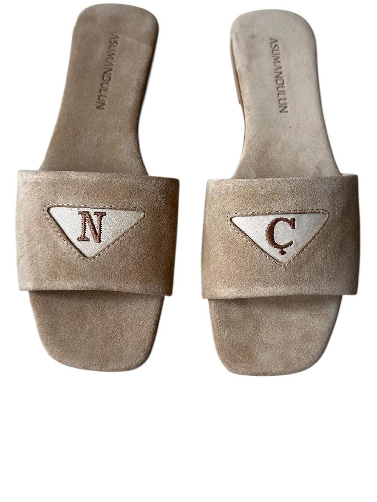 WAVY SUEDE SAND