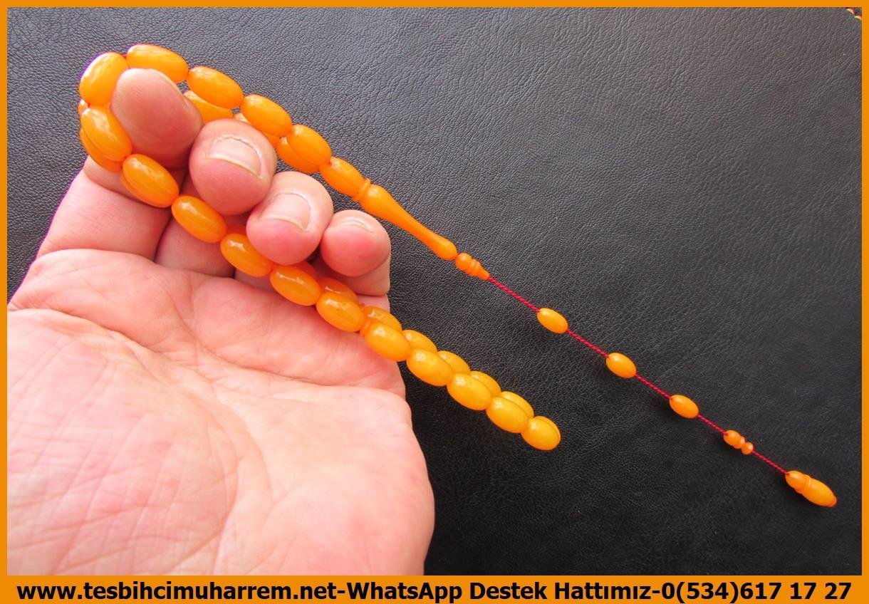 Osmanlı Benzetme Eskitme Eski Usül TesbihlerTM13969Birkan Soylu İmzalı ''Sarı Tutku'' Tesbih – Yıllanmış Sıkma Kehribar, Beyzi Kesim, Patinli El Yapımı Özel Tasarım TespihTespih Sıkma Kehribar I Patinli Badem Kesim Yılanmış Renginin Doruğunda Turuncu Renkler Tesbih