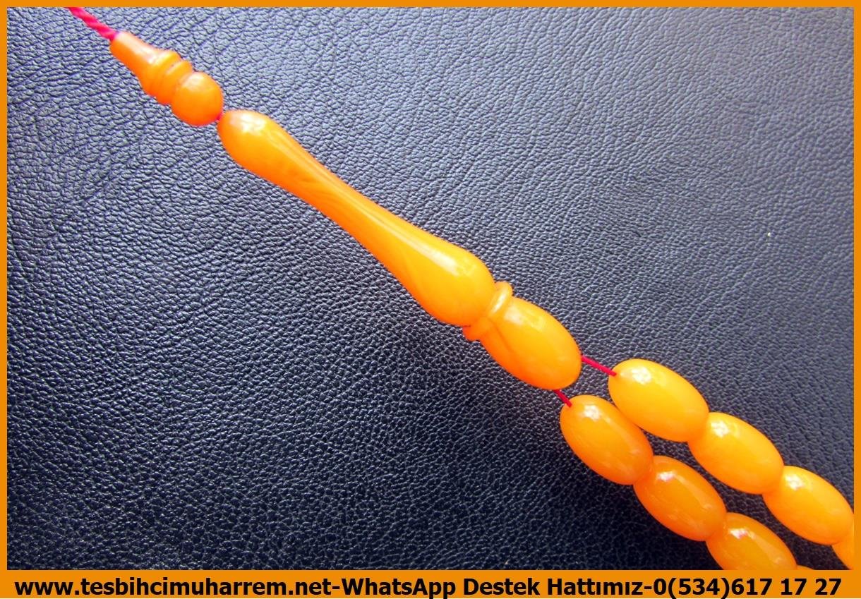 Osmanlı Benzetme Eskitme Eski Usül TesbihlerTM13969Birkan Soylu İmzalı ''Sarı Tutku'' Tesbih – Yıllanmış Sıkma Kehribar, Beyzi Kesim, Patinli El Yapımı Özel Tasarım TespihTespih Sıkma Kehribar I Patinli Badem Kesim Yılanmış Renginin Doruğunda Turuncu Renkler Tesbih