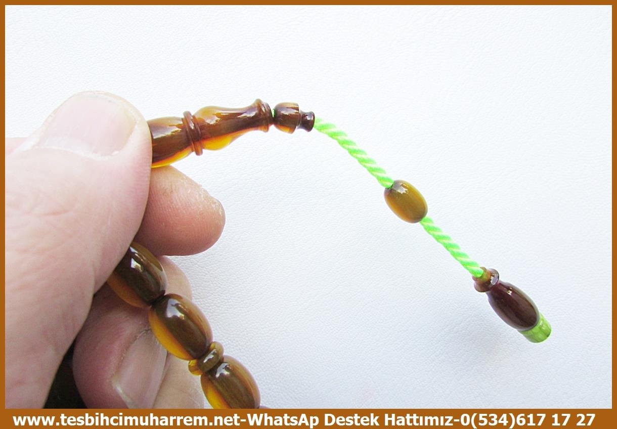 Hareli Kahve Kehribar TesbihlerTM14060Birkan Soylu Usta İşçilikli Osmaniye Maskot Tespih – Bilek Boy, Tesbihten Traş, Eski Usül Osmanlı Form El Yapımı Koleksiyonluk TespihTespih Maskot I Bilek Boy Tesbihten Traş Eski Usül Osmanlı Form Osmaniye Tesbih 