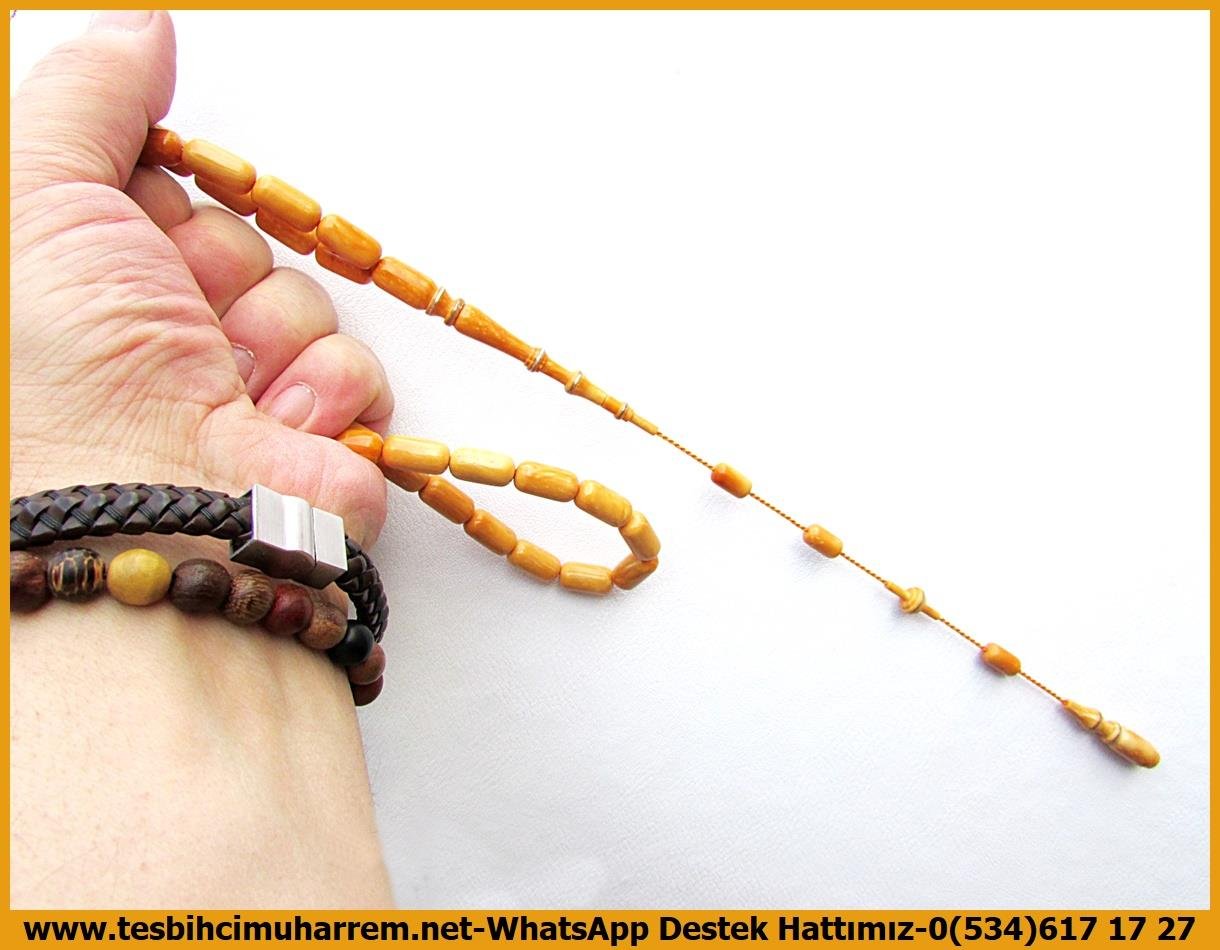 Kuka Ağacı TesbihlerTM13764Birkan Soylu Usta Premium İşçilikli Tespih | Kuka, Osmanlı Form, Lifsiz Kadife Ceviz “Saraylı” – Cirlop Model TesbihTespih Saray Kukası l Usta Kutulu Sertifikalı Gümüş Çemberli Premium İşçilik Kapsül Beylerbeyi Tesbih