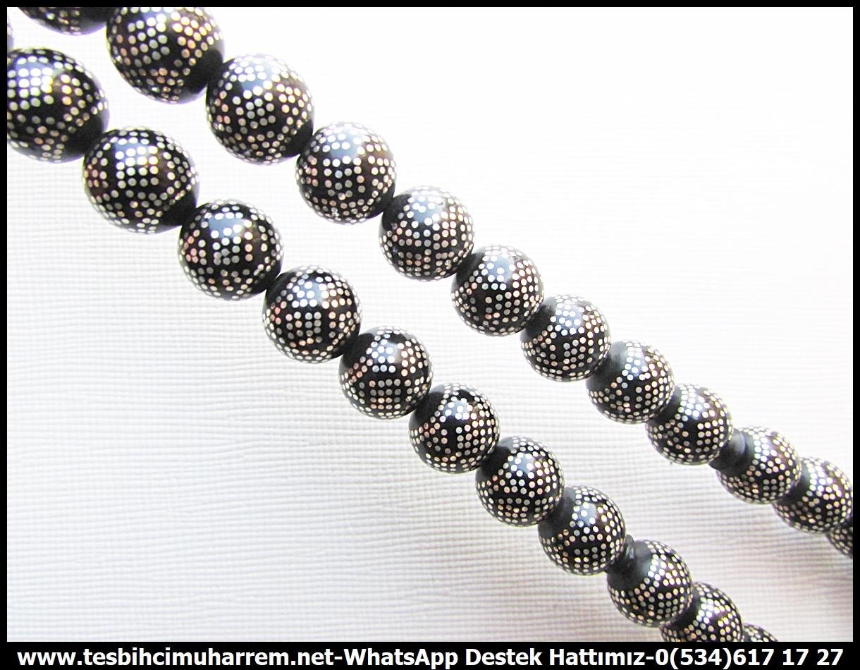 Kuka Ağacı TesbihlerTM13057Doğal lifsiz ceviz içi kullanılarak üretilen kuka tesbihler, özel kadife kapsülde sunulur. Tesbihci Muharrem'de zarif zerre tesbih modellerini keşfedin. Kaliteli ve özel tasarımlar için hemen tıklayın!Tespih Kuka Küre Kesim Yoğun Gümüş Çakım Çeşm-i Selina Kilimcinin Kör Hasan Tesbih 