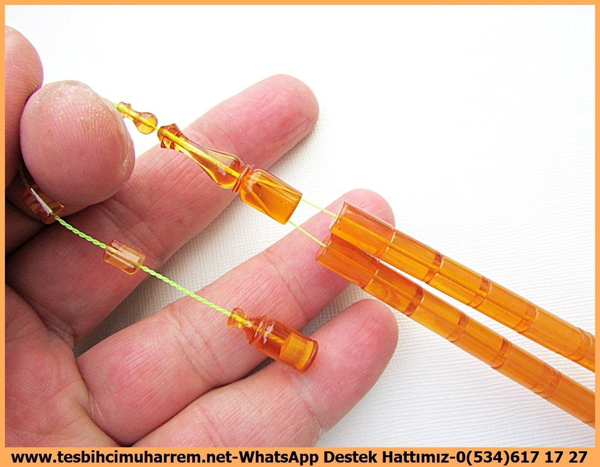 Orjinal Eski Alman Kehribar TesbihlerTM13122Eski Amerikan tava sapından özel olarak üretilen Katalin tesbihler, tesbihcimuharrem.net'te! Rengarenk ve kaliteli tespih çeşitleri için hemen sitemizi ziyaret edin.Tespih Katalin I Antika Sümen Takımından Kesme Turuncu Ton Geçmişin İzleri Tesbih 