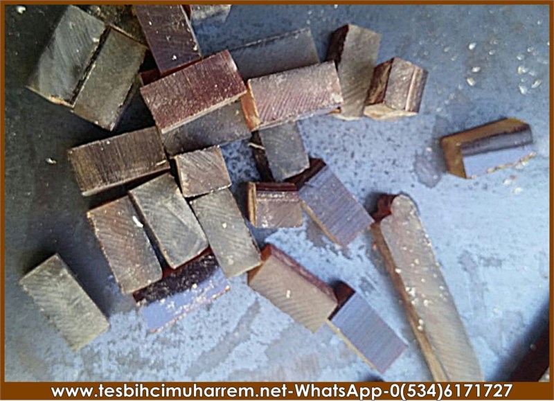 OSMANLI SIKMA KEHRİBAR 5*12 mm ALTIN PÜSKÜLLÜ NİLÜFER HATUN 