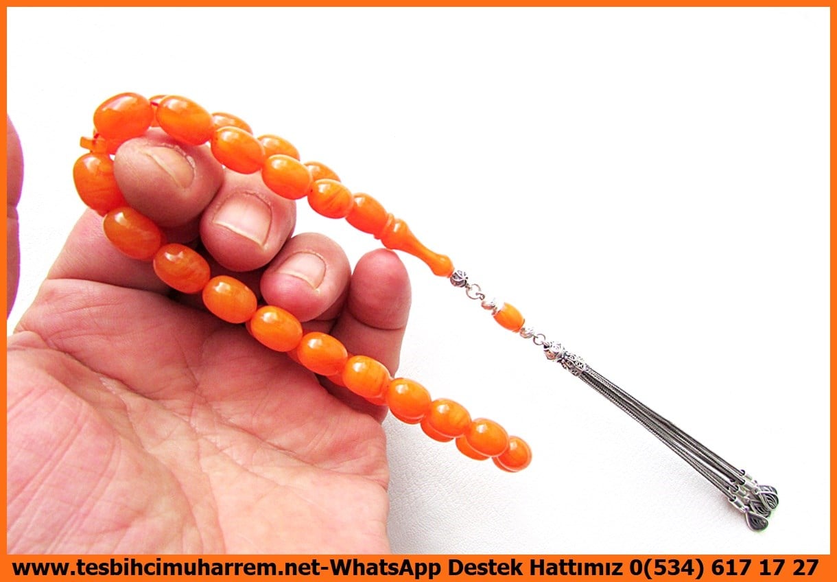 Osmanlı Benzetme Eskitme Eski Usül TesbihlerTM14861Halit Uzunkaya Usta Çalışması Kayısı Renk Sıkma Kehribar Tesbih I Özel Tasarım İpek Gümüş Püskül Kapsül Model Darendeli TesbihKayısı Renk Sıkma Kehribar Tesbih I Özel Tasarım İpek Gümüş Püskül Kapsül Model Darendeli Tesbih 
