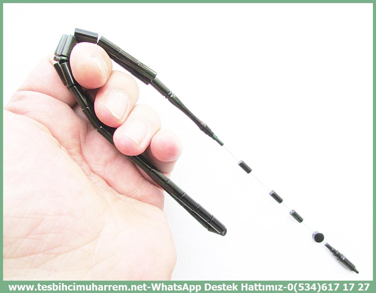 Hareli Yeşil Kehribar TesbihlerTM13902Nazmi Baran Aşıkoğlu Usta İşçiliği Tespih | Sıkma Kehribar, Kum Simli Zift Yeşil, Özel Kesme, 