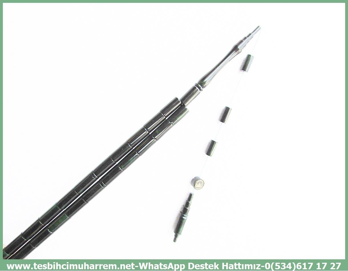 Hareli Yeşil Kehribar TesbihlerTM13902Nazmi Baran Aşıkoğlu Usta İşçiliği Tespih | Sıkma Kehribar, Kum Simli Zift Yeşil, Özel Kesme, 