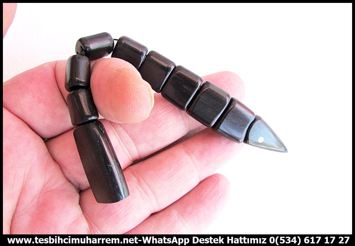 Balık TesbihlerTM14464Tahir Başeğmez Usta İşçilikli Balık Zaza Tesbih I Elite Model Black Wood-Abanoz Ağacından Palamut TesbihBalık Zaza Tesbih I Elite Model Black Wood-Abanoz Ağacından Palamut Tesbih