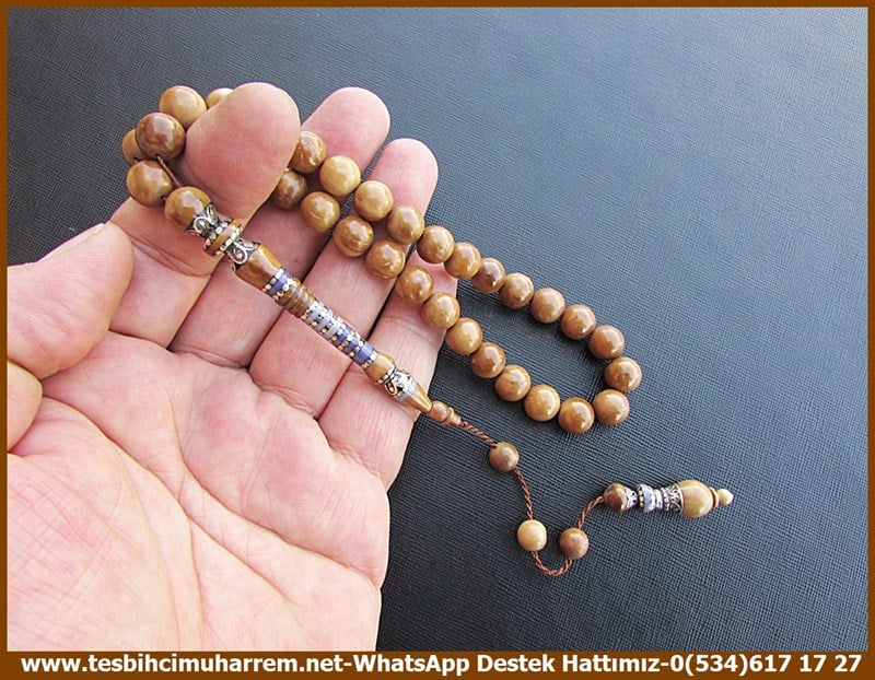 Kuka Ağacı TesbihlerTM11256Tesbih Kuka Küre Kesim Doğal Ceviz Nakışlı İmameli Ali Paşa Mahlesi Tesbih Kuka Küre Kesim Doğal Ceviz Nakışlı İmameli Ali Paşa Mahlesi 