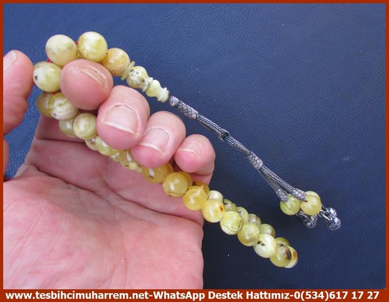  Damla Kehribar TesbihlerTM12679Tespih Damla Kehribar Küre Kesim Fosilli Kazaz Gümüşlü Serdengeçti TesbihTespih Damla Kehribar Küre Kesim Fosilli Kazaz Gümüşlü Serdengeçti Tesbih