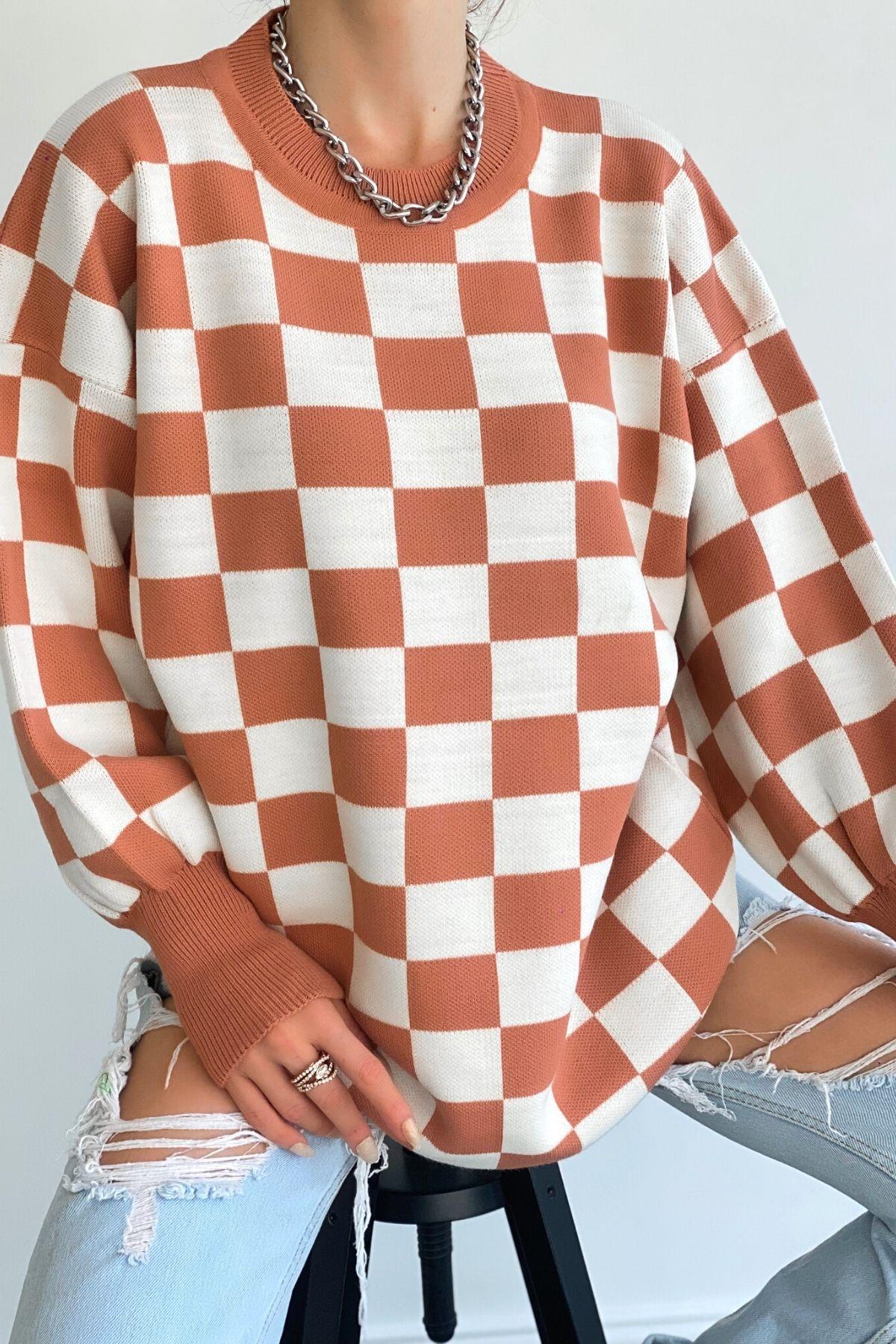 Adriana Dama Desenli Uzun Kazak Pudra