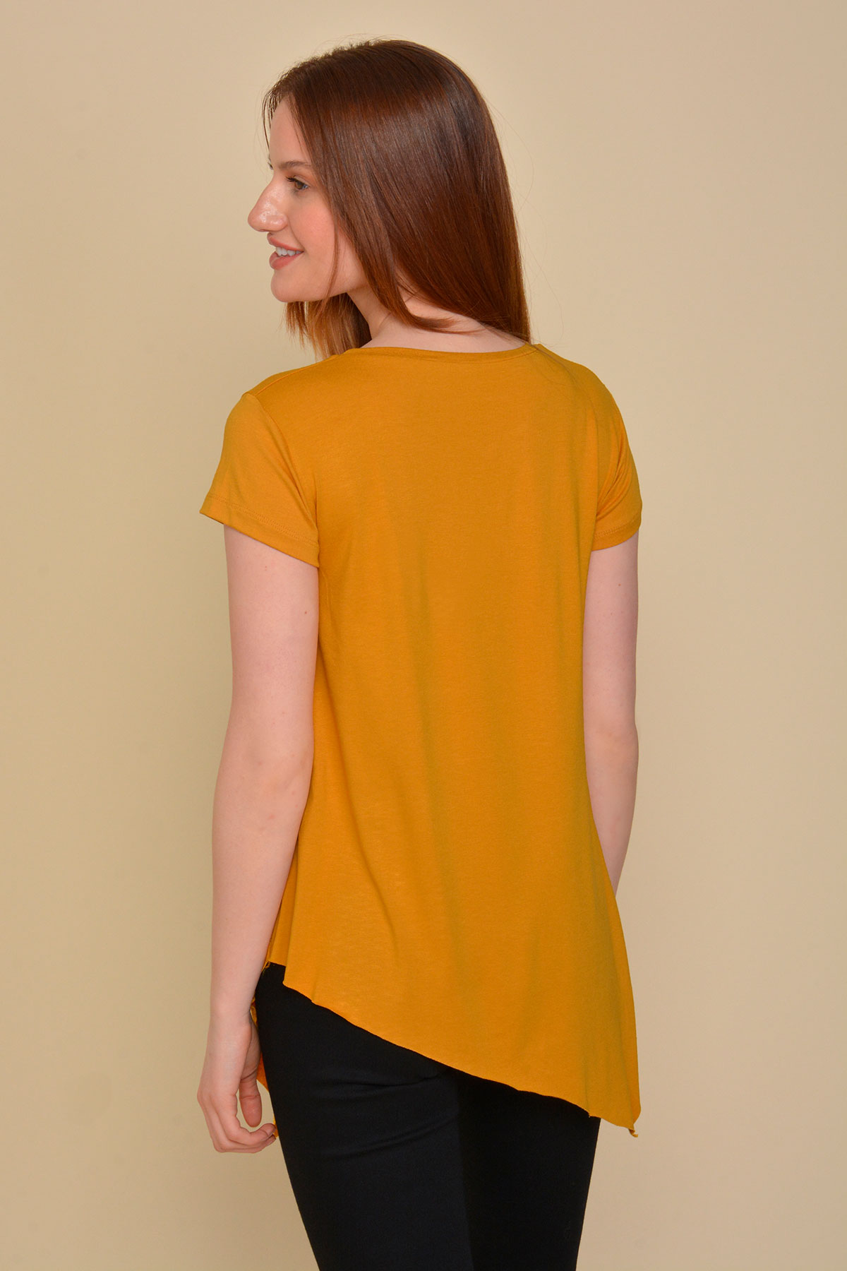 Asimetrik Kesim Basic T-Shirt