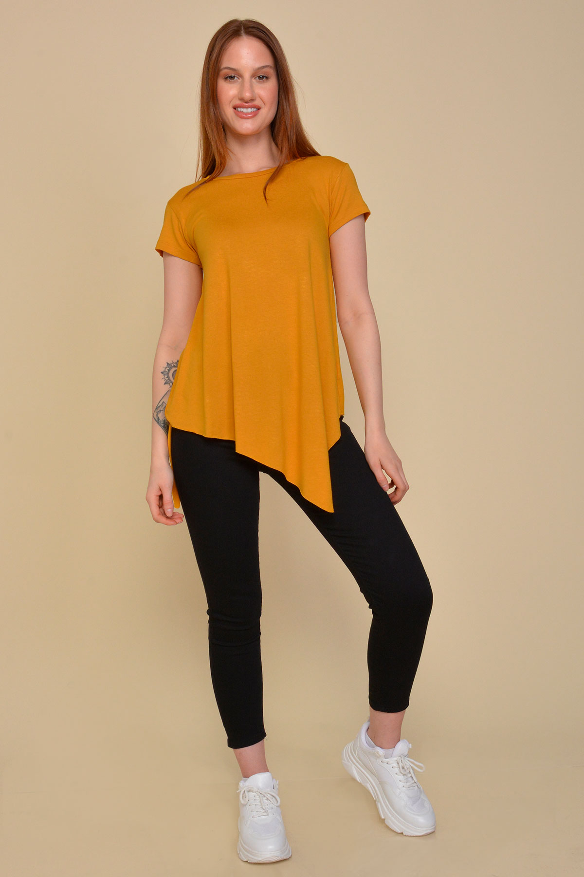 Asimetrik Kesim Basic T-Shirt