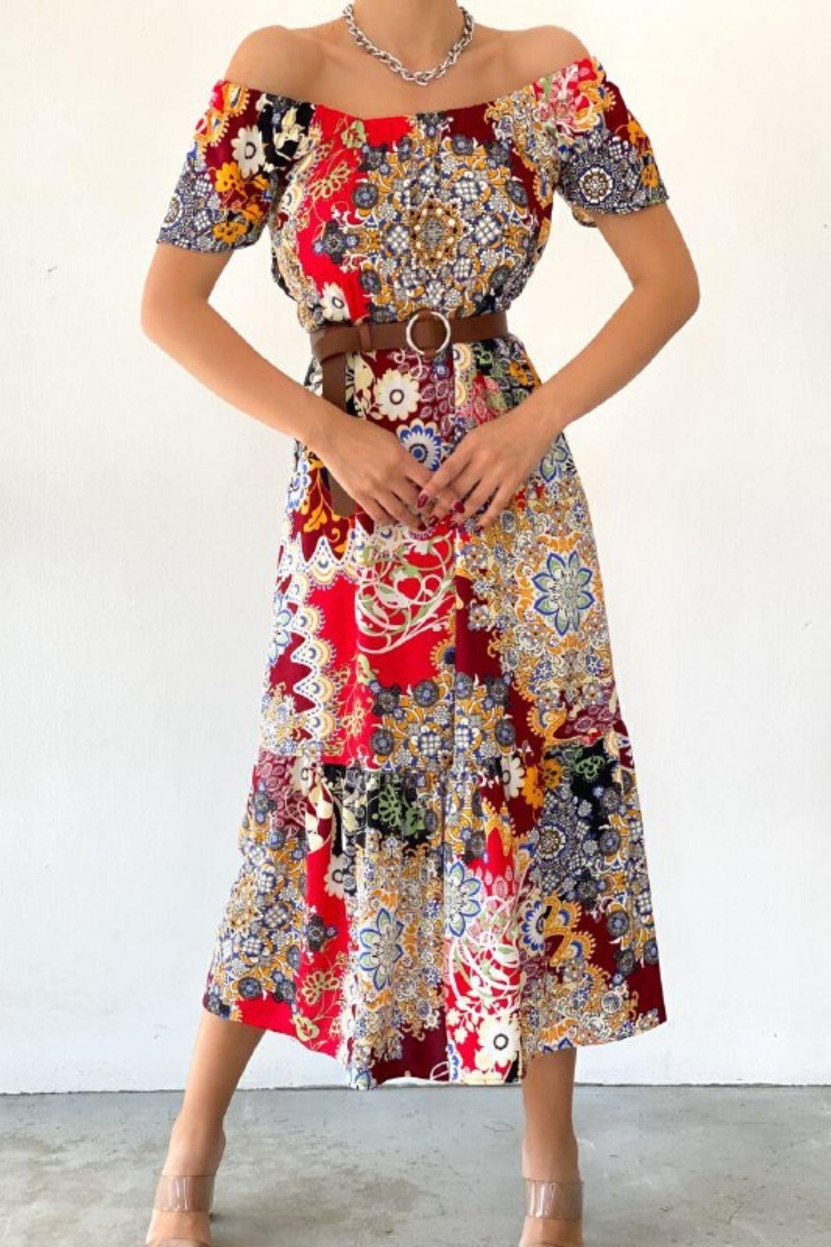 Bel Lastikli Madonna Yaka Elbise Kırmızı