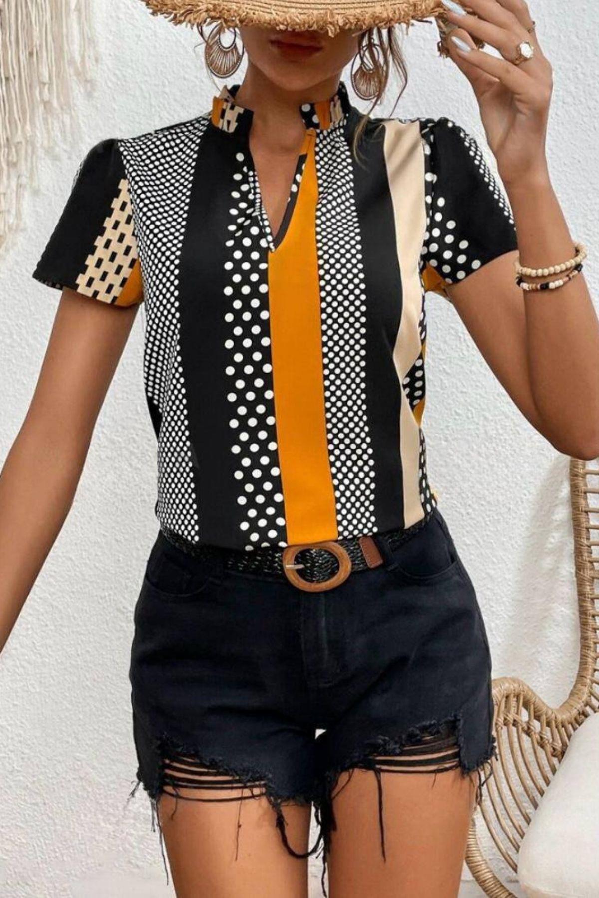 Çentik Ve Büzgülü Yaka Bluz Renkli