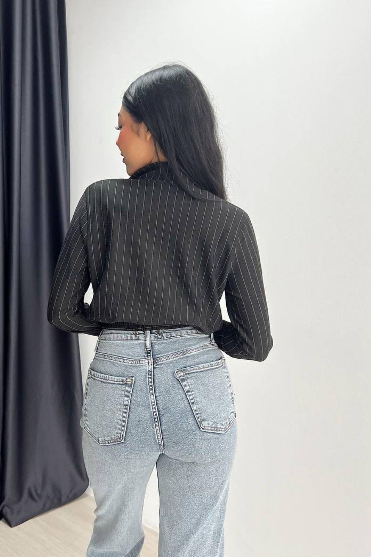 Çizgili Cep Detaylı Mini Ceket Siyah