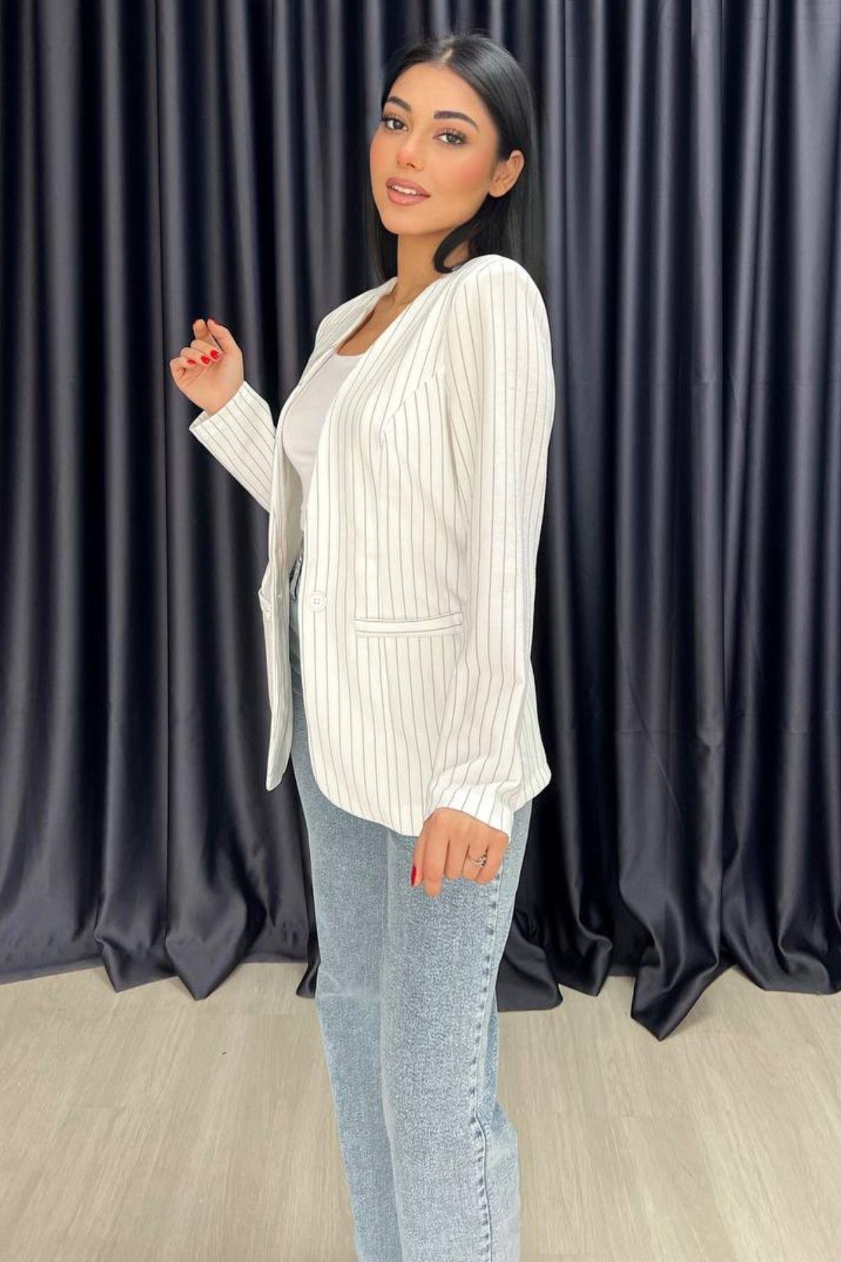 Düğmeli Çizgili Blazer Ceket Beyaz