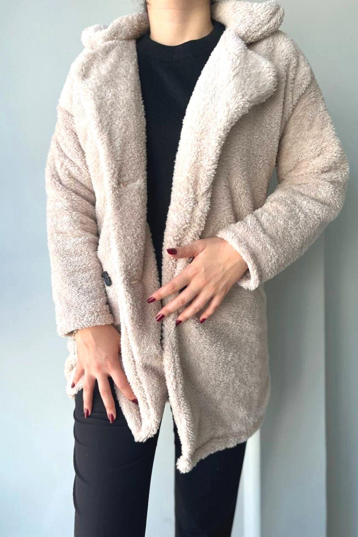 Düğmeli Peluş Mont Bej