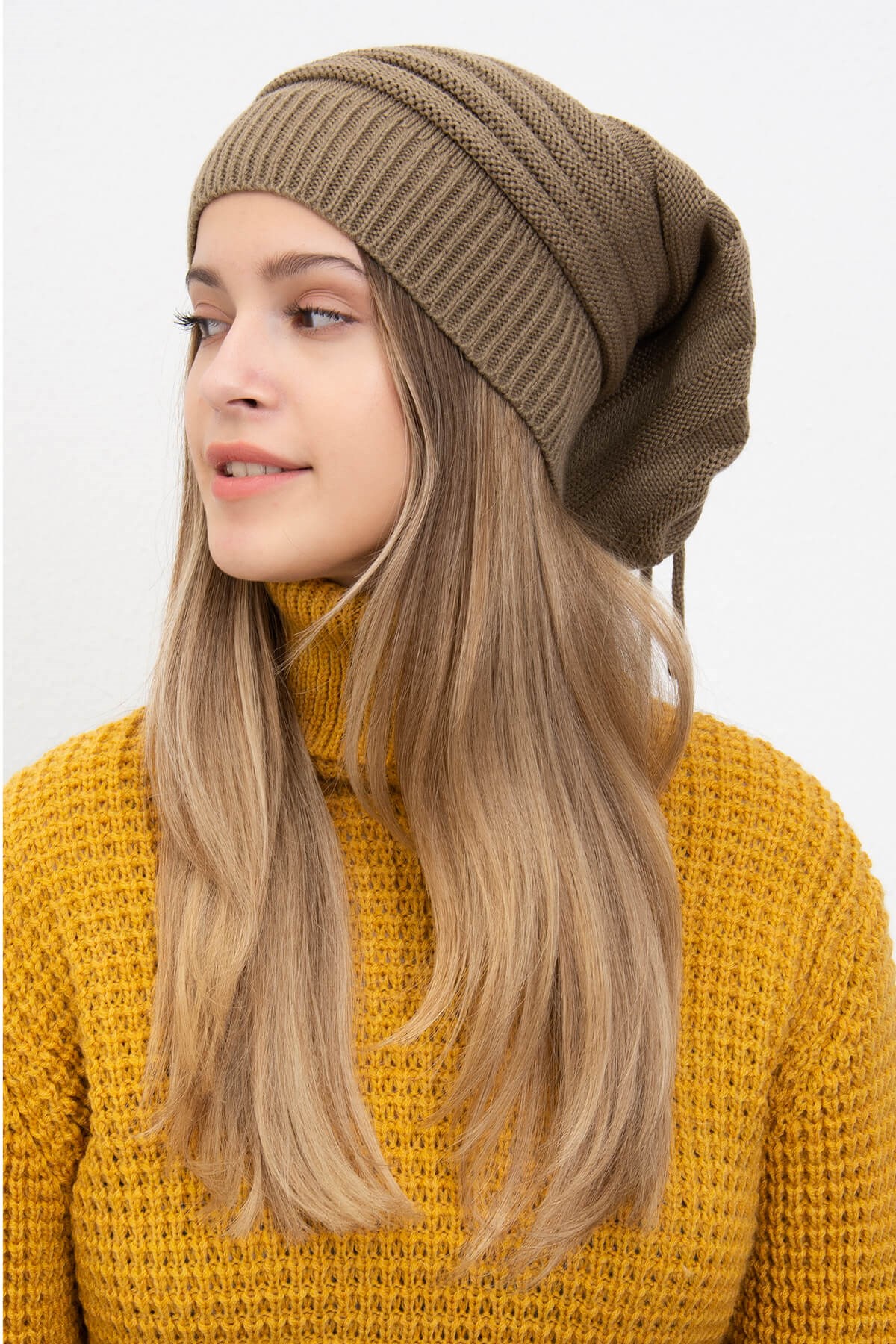 Estelle Unisex Bere