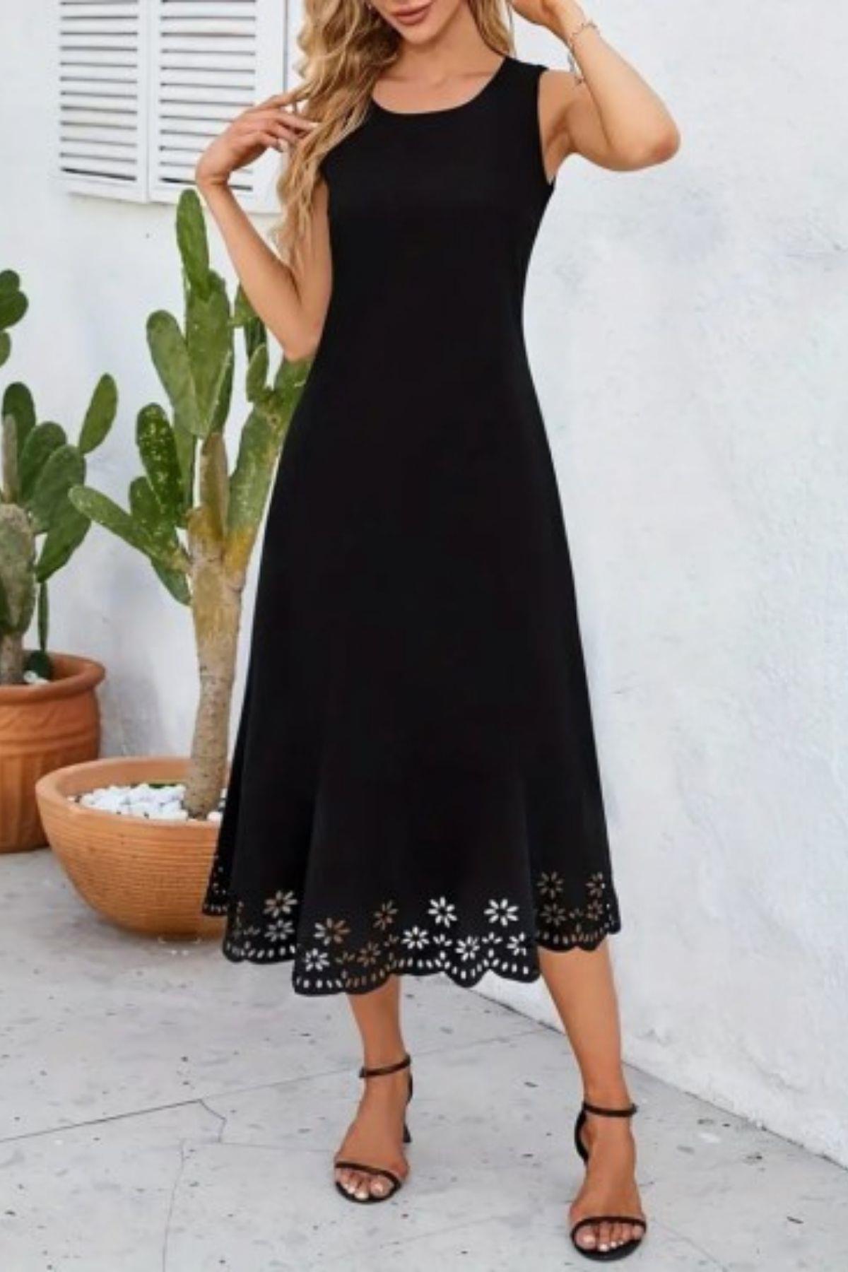 Etek Ucu Lazer Kesim Çiçek Desenli Midi Boy Elbise Siyah