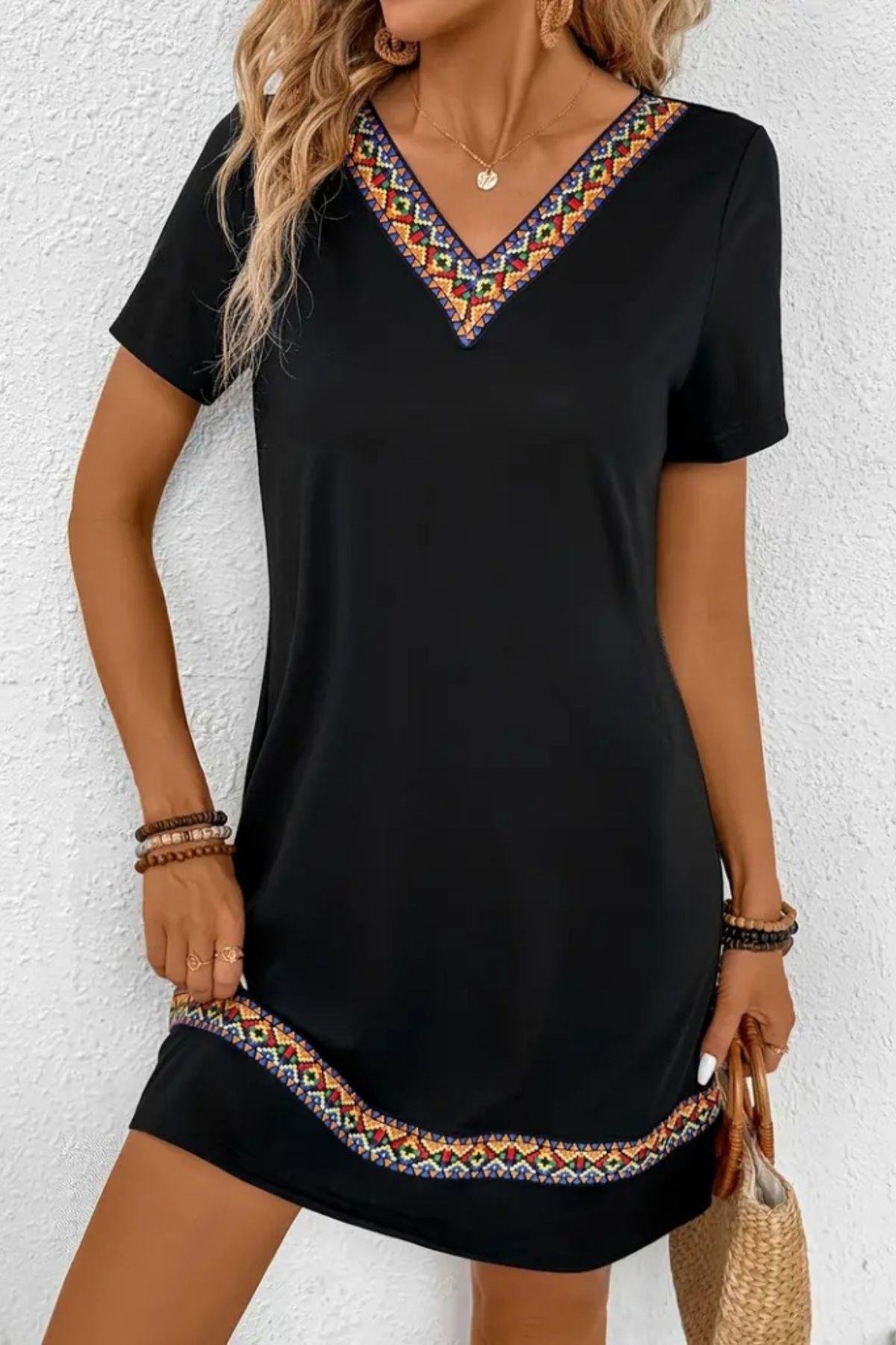 Etnik Desen Şerit Detaylı Viskon Elbise Siyah