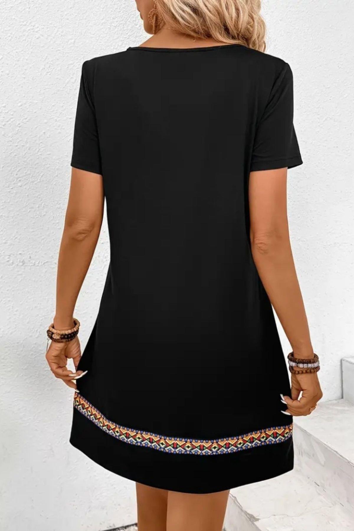Etnik Desen Şerit Detaylı Viskon Elbise Siyah