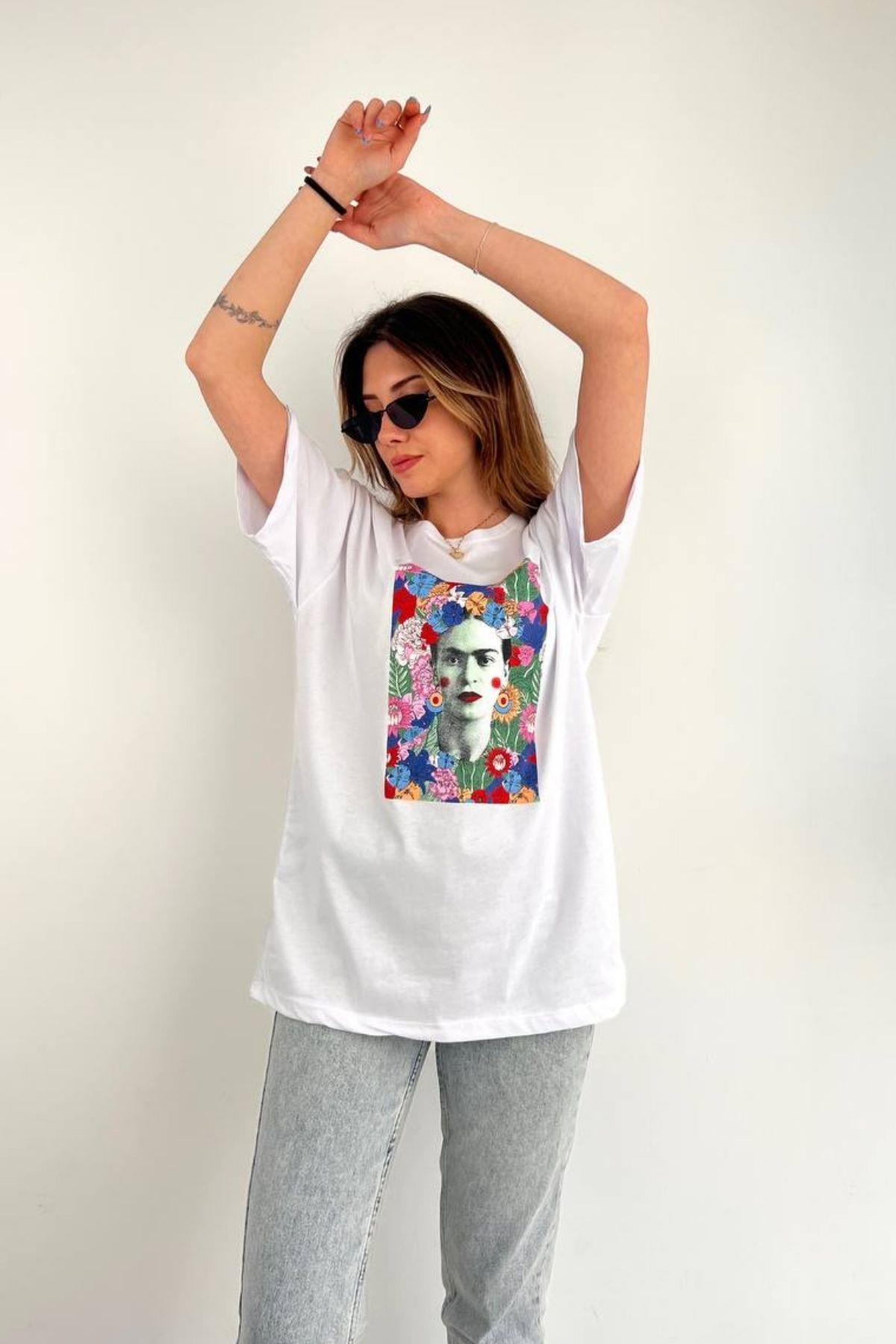 Frida Baskılı Basic Kısa Kollu T-Shirt Beyaz