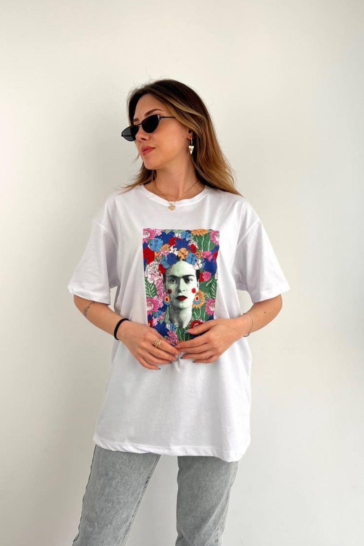 Frida Baskılı Basic Kısa Kollu T-Shirt Beyaz