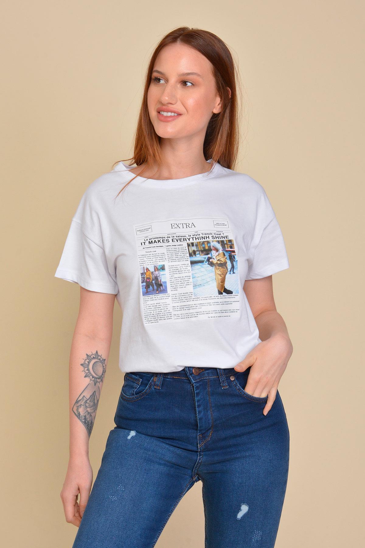 Gazete Baskılı Beyaz T-Shirt