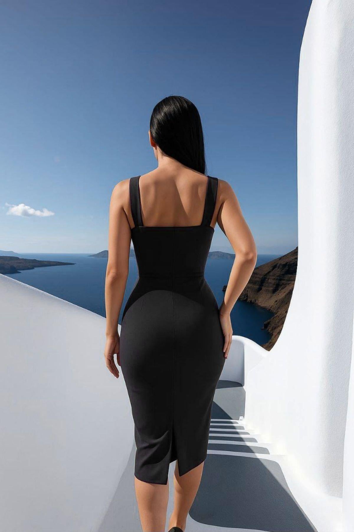 Göğüs Detaylı Kare Yaka Yırtmaçlı Krep Kalem Elbise