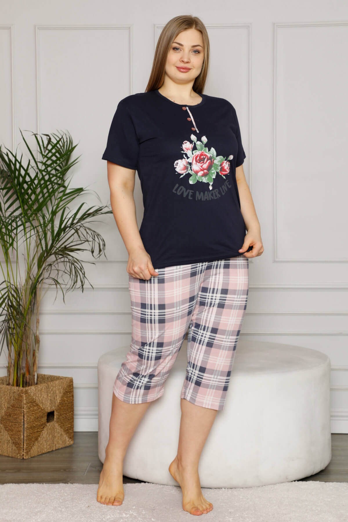 Gül Detaylı Büyük Beden Pijama Takımı