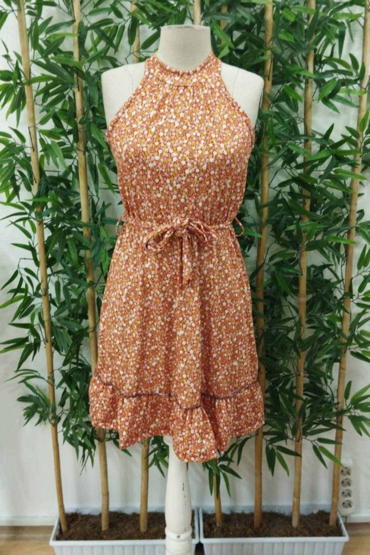 Halter Yaka Eteği Volanlı Kuşaklı Elbise Kahve