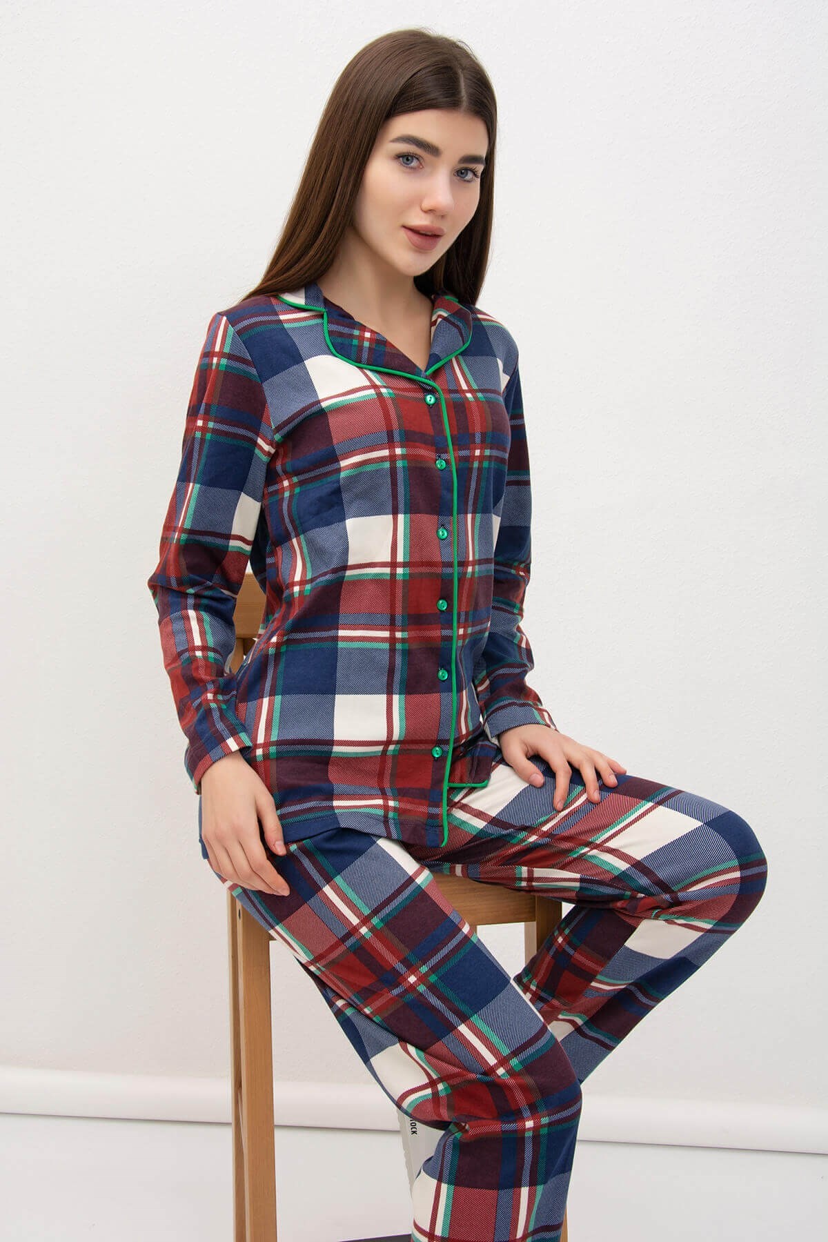 Kalın Pamuklu Düğmeli Pijama Takımı
