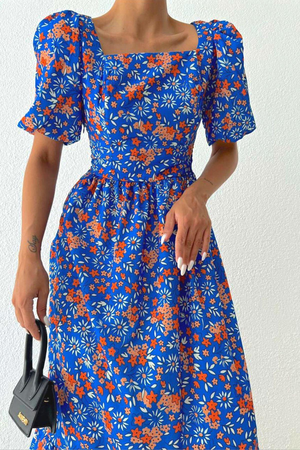 Kare Yaka Çiçek Desenli Uzun Elbise Saks