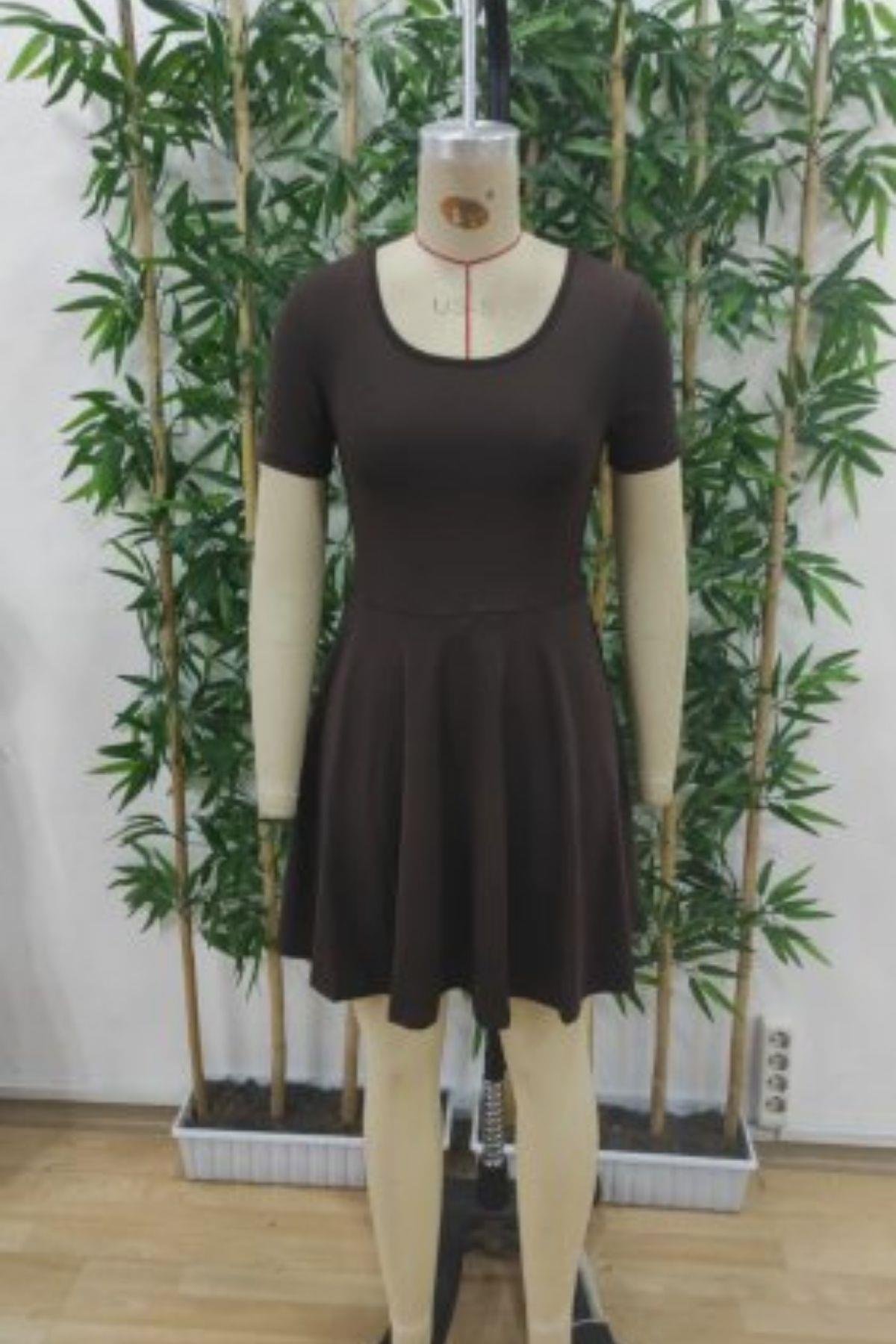 Kare Yaka Şort Detaylı Dalgıç Elbise Kahve