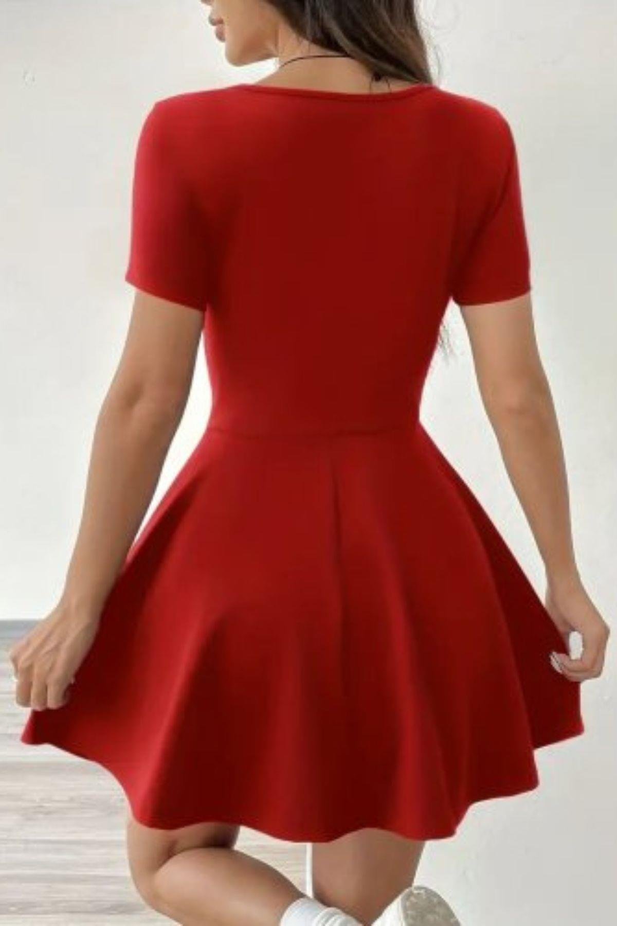 Kare Yaka Şort Detaylı Dalgıç Elbise Kırmızı
