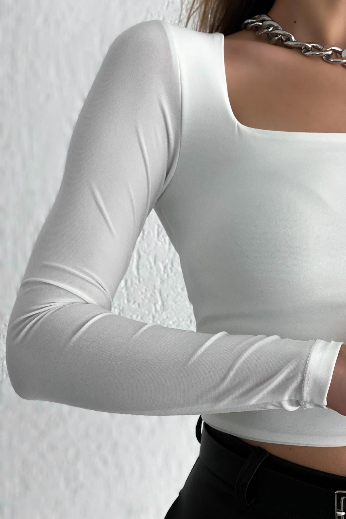 Kare Yaka Uzun Kollu Crop Beyaz