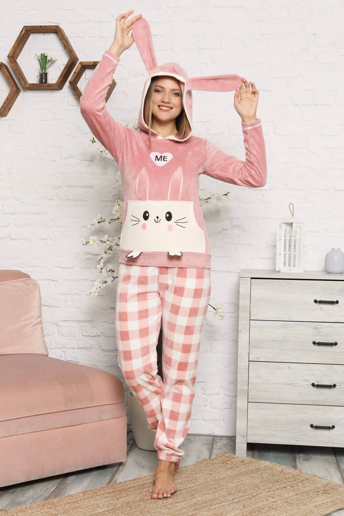 Kışlık Kadife Kapüşonlu Pijama Takımı